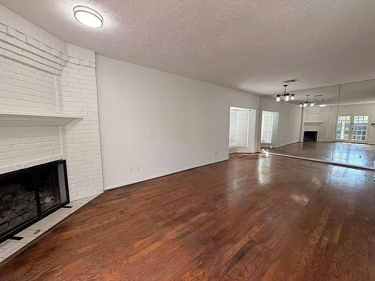 2220 Bering Dr #12 — Photo 5
