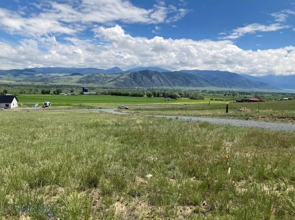 11 Stillwater Dr, Whitehall, MT 59759