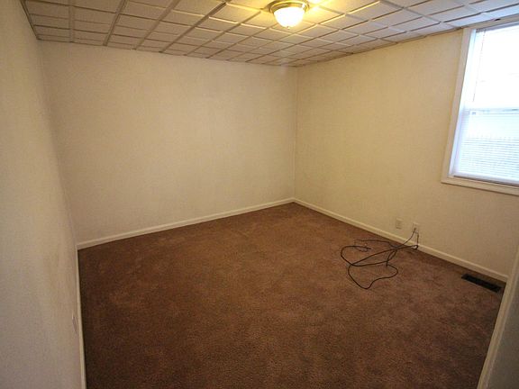 5th image of 328 W Sanborn St APT 1
