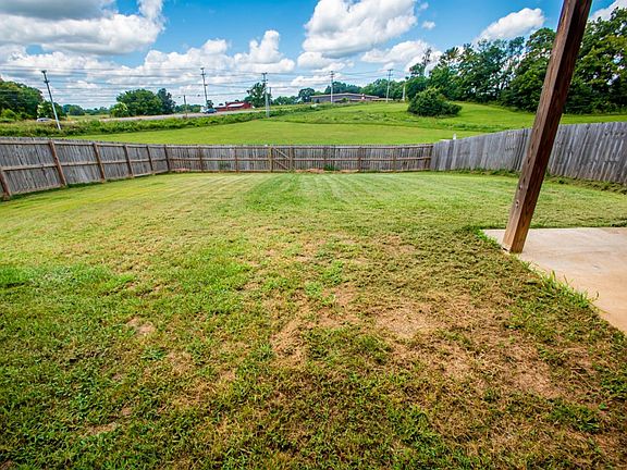 4th image of 1293 Eagles View Dr