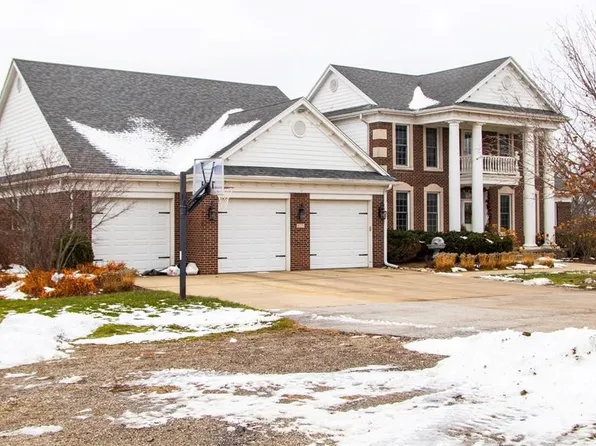 625 NE 72nd St, Pleasant Hill, IA 50327