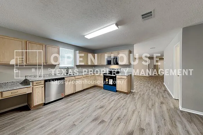 900 Rose Crystal Way — Photo 6