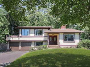 13 Chippewa Rd, Toms River, NJ 08753