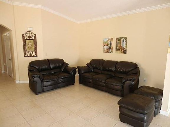 INTERIOR LIVING SPACE