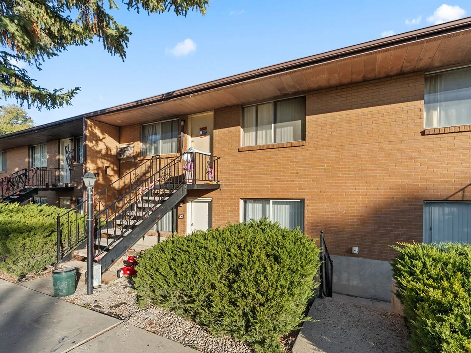 Westview Apartments — Photo 2