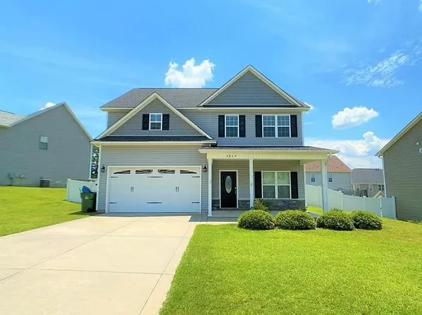 2917 Helmsman Dr, Fayetteville, NC 28306