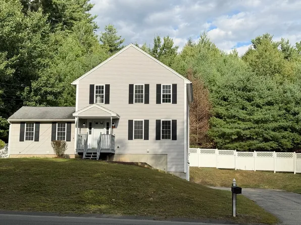 711 S Barre Rd, Barre, MA 01005