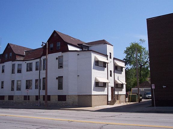 5th image of 3431 W Kilbourn Ave Fl 2nd