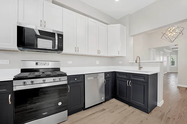 2223 W Taylor St #2 — Photo 8