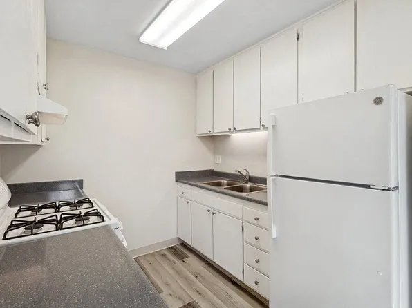 Canyon Rim Apartments