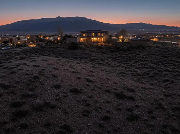 5600 Lewis Dr NE, Rio Rancho, NM 87144