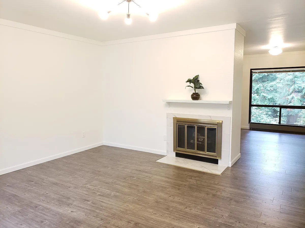 Building Photo - 7833 NE 141st St