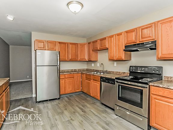 4th image of 10680 Gloria Ave
