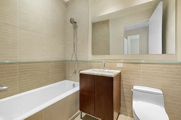 Sold by Nest Seekers International | media 14