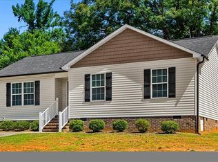 914 Fermer Rd, Asheboro, NC 27203