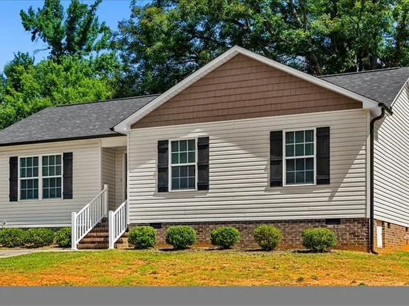 914 Fermer Rd, Asheboro, NC 27203