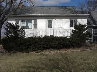 673 N 17th Rd, Tonica, IL 61370