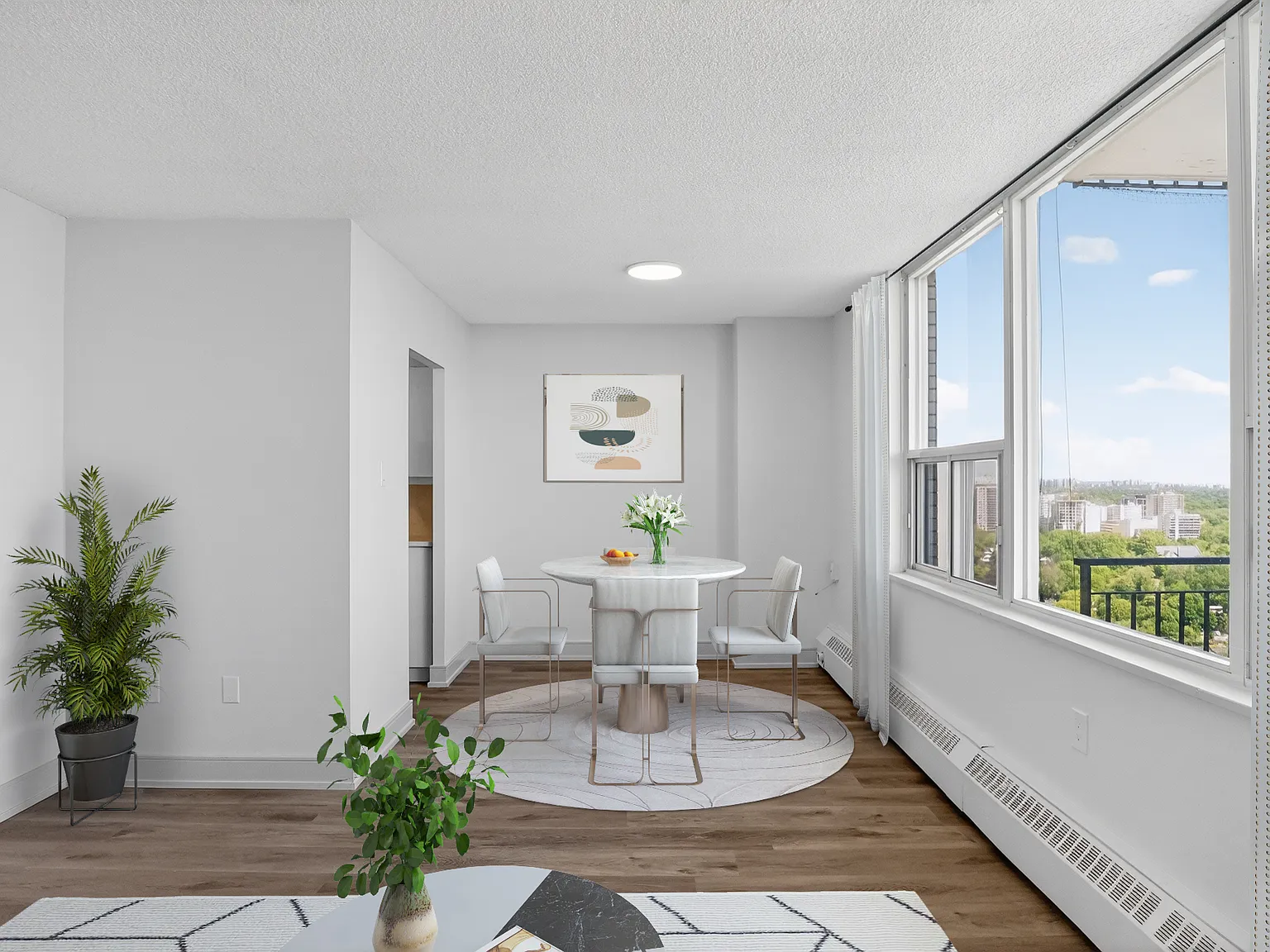 77 Davisville — Photo 1