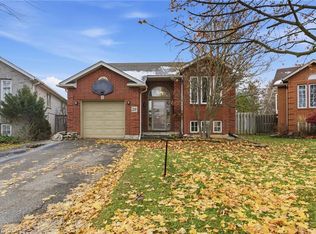 29 Strong Ct, Brantford, ON N3R 7Y4