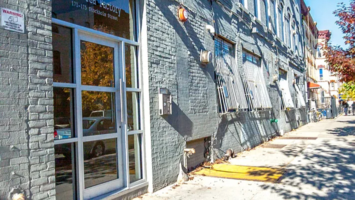 Rented by Nooklyn NYC LLC | media 23