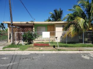 266 7th St, Isabela, PR 00662
