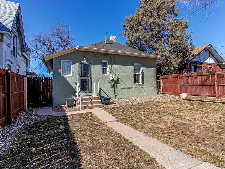 3206 N Madison St — Photo 16