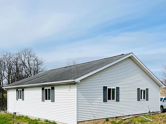 4th image of 322 County Road 2575