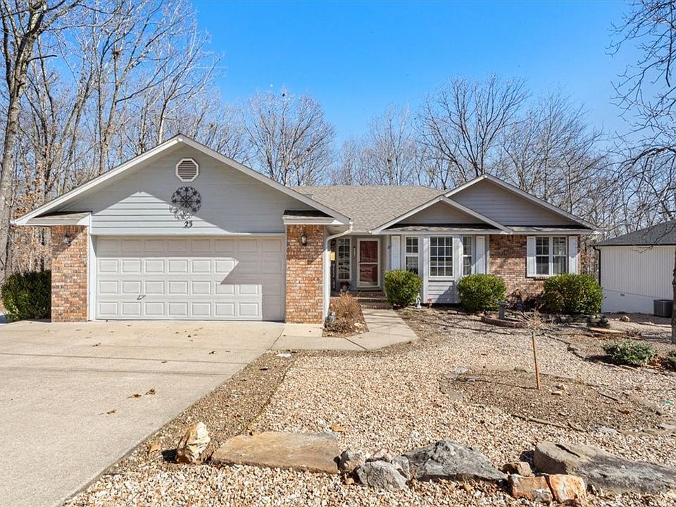 1st image of 23 Sunderland Dr