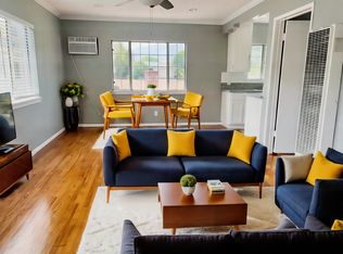 10829 Bloomfield St #1/4, North Hollywood, CA 91602
