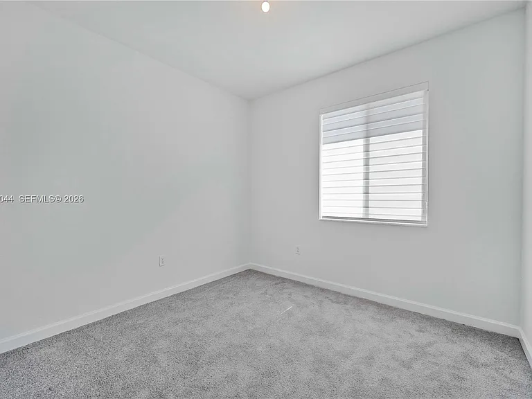 701 SE 13th Street Cir — Photo 16