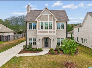 1065 Garnet Dr, Calera, AL 35040