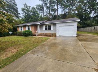 6493 Tarrytown Dr, Fayetteville, NC 28314