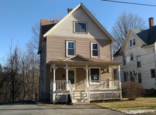 28 Hubbard St, Winsted, CT 06098