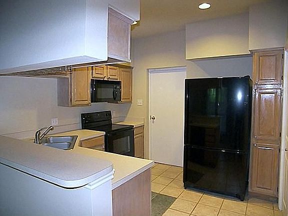 4th image of 14400 Montfort Dr APT 802