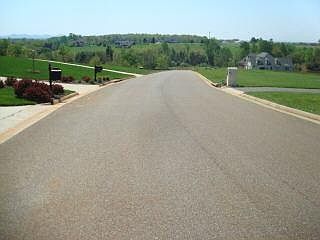 4th image of 8 Boone Hill Dr #9
