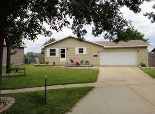 104 W Marialane Dr, Brandon, SD 57005