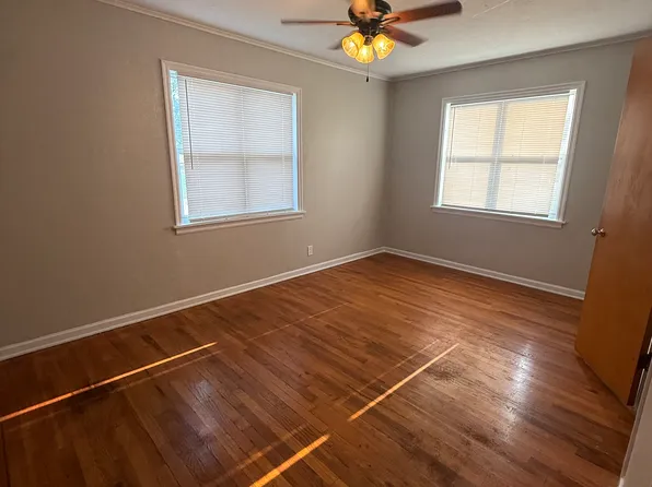 117 N 13th St, Ponca City, OK 74601