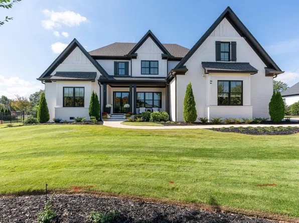 9 Vicinity Ln, Greenville, SC 29615