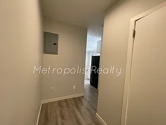 Rented by Metropolis International Realty Inc.