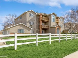 2825 Triple Crown Ln UNIT 11, Iowa City, IA 52240