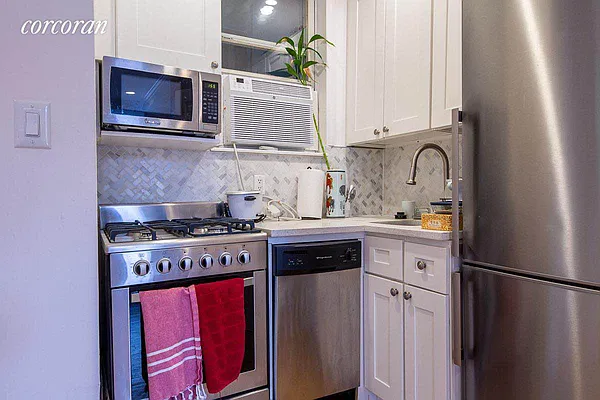 Rented by Corcoran | media 9