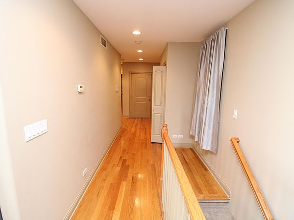 5th image of 4622 W Schubert Ave #1