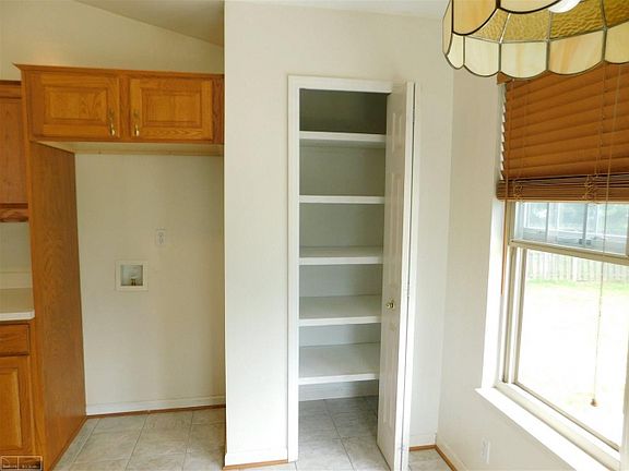 4th image of 18256 Blue Island Ct