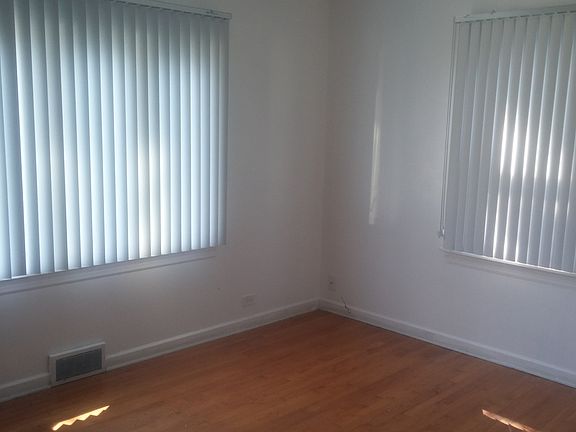 3rd image of 10012 S Tripp Ave