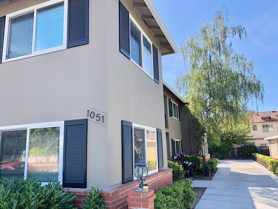 1st image of 1051 Santa Cruz Ave APT 1