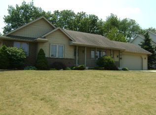 159 11th Ave, Union Grove, WI 53182