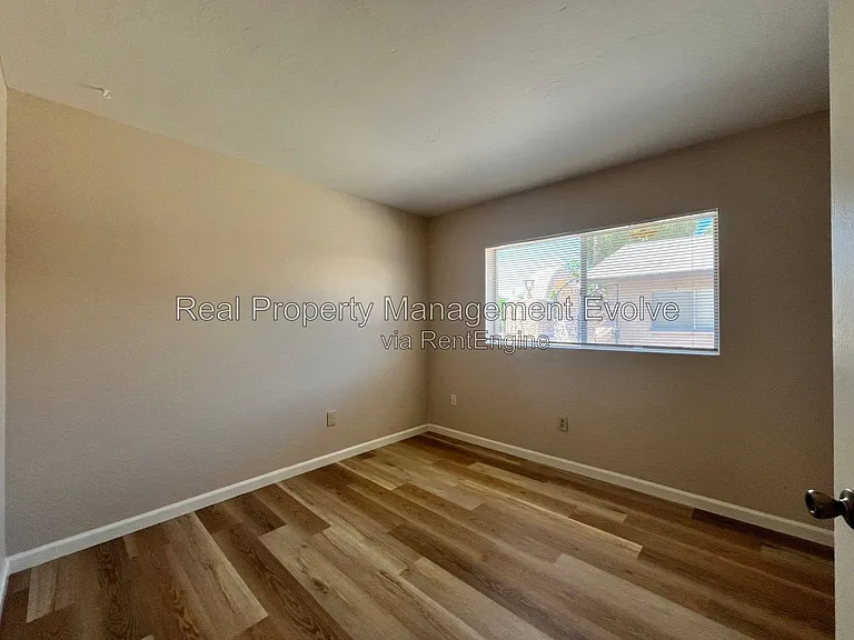 18211 N 40th Pl #1 — Photo 9