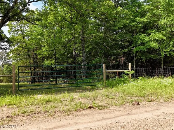 5565 Case Rd, Charleston, AR 72933