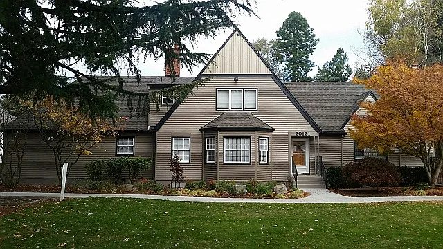 Waverly Gardens Apartments — Photo 15