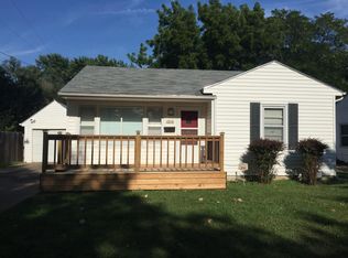 1914 SW McAlister Ave, Topeka, KS 66604